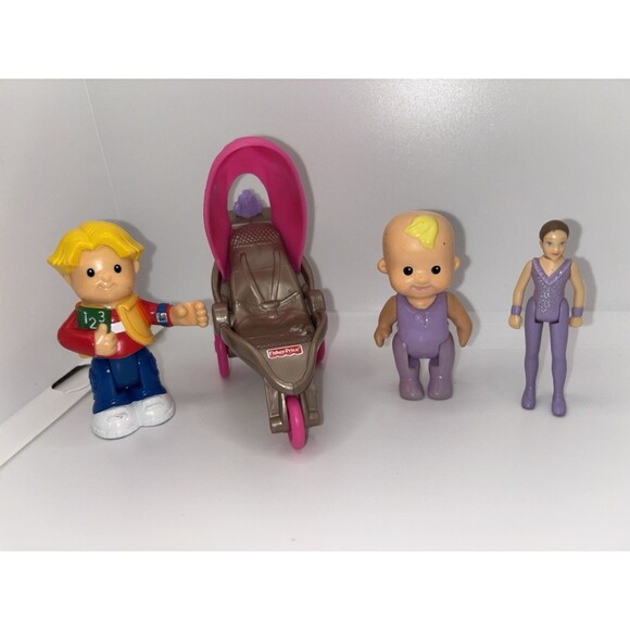 Fisher-Price Other - Fisher Price Lot Loving Family Little People My First Dollhouse Sweet Streets